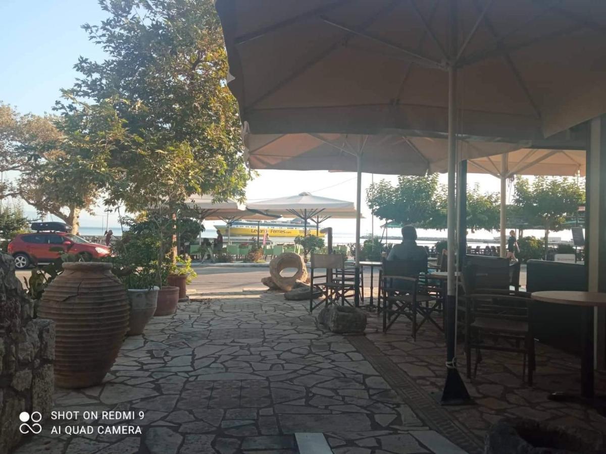 Vasilis Travlos Apartment Poros  Exterior photo