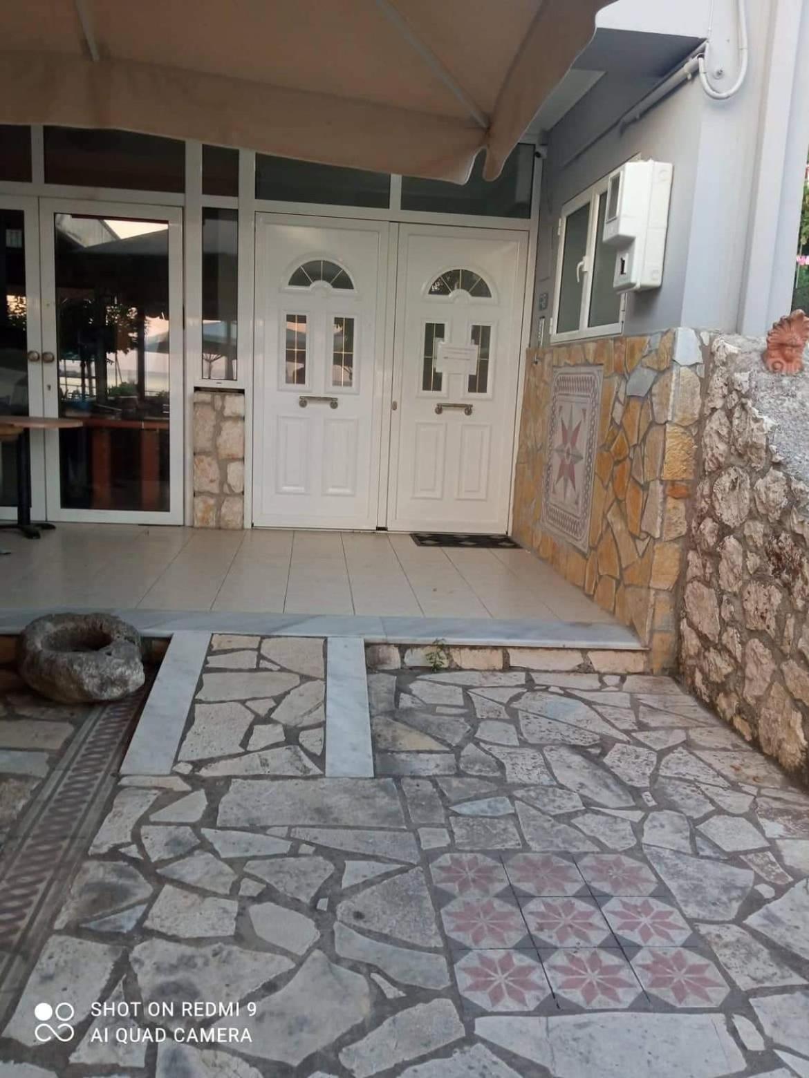 Vasilis Travlos Apartment Poros  Exterior photo