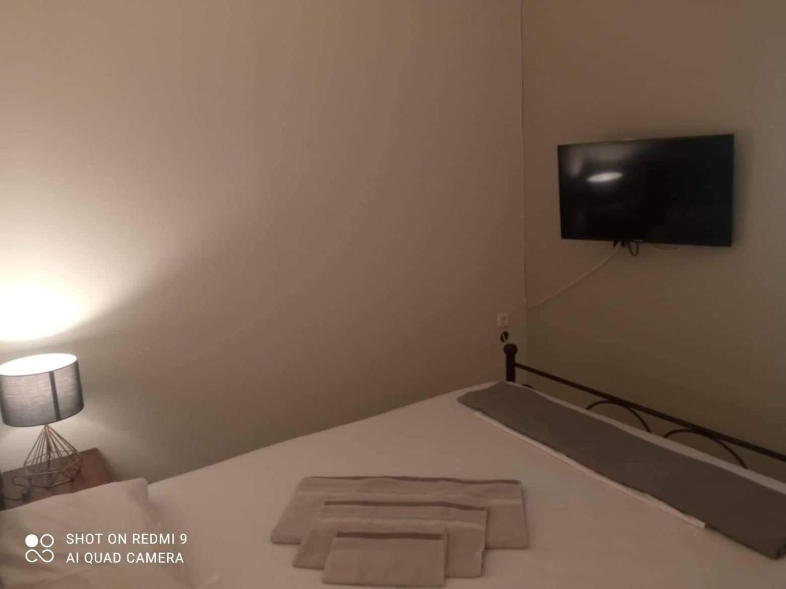 Vasilis Travlos Apartment Poros  Exterior photo
