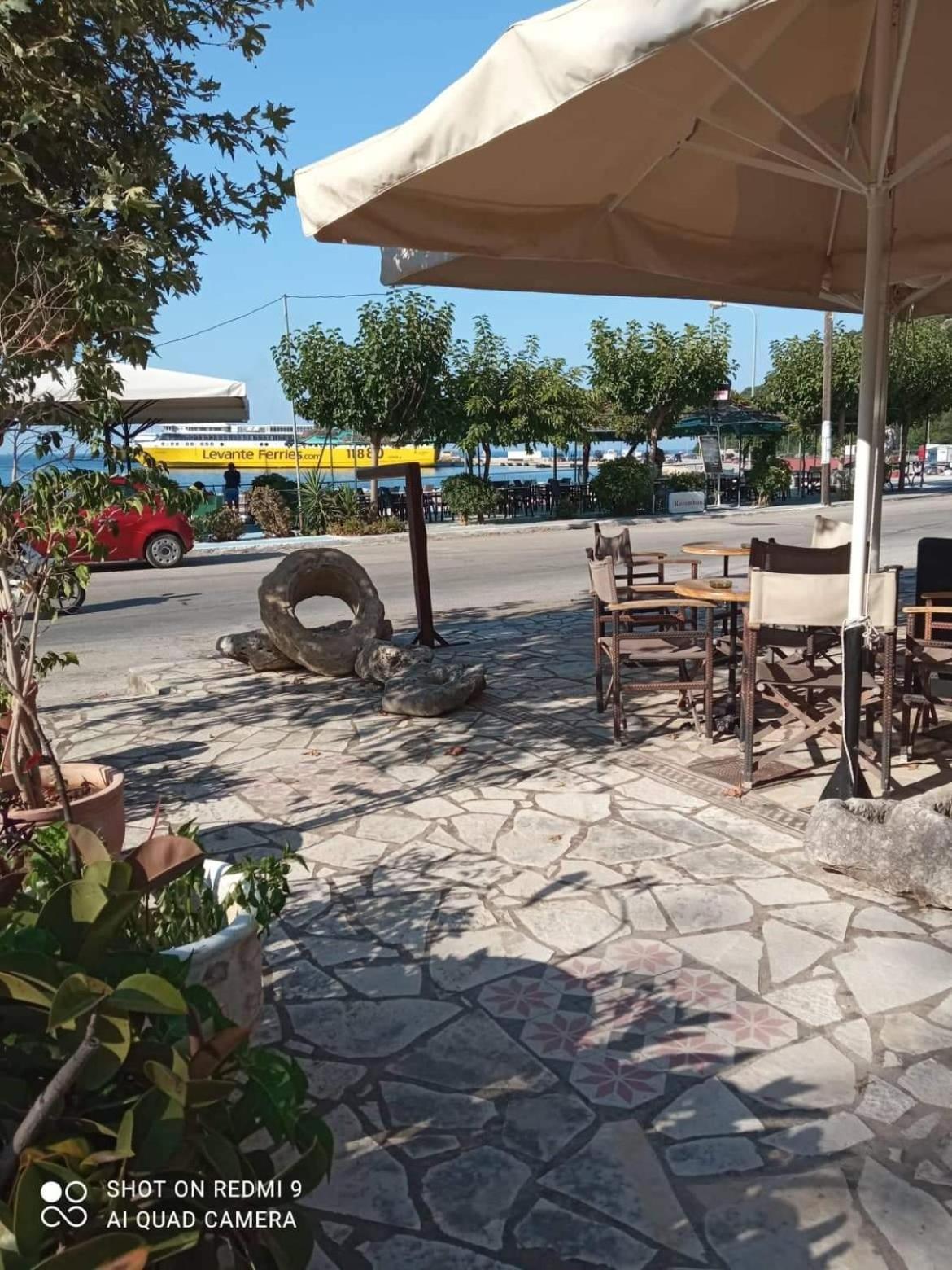 Vasilis Travlos Apartment Poros  Exterior photo