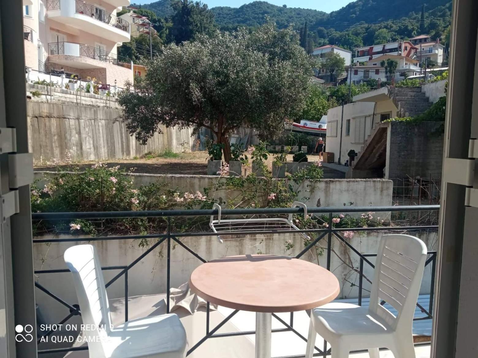 Vasilis Travlos Apartment Poros  Exterior photo